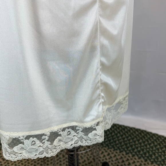 VINTAGE 70s nylon lace midi dress slip full length midi lingerie layer nightgown - Picture 8 of 13